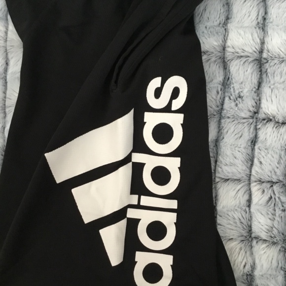 Adidas shorts 10-12 - Picture 2 of 4